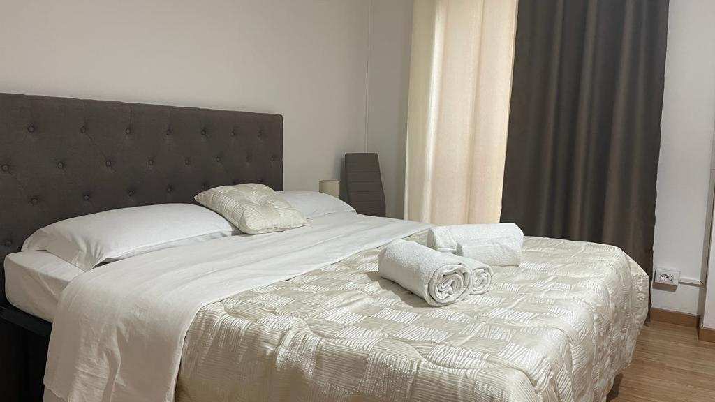 Doctor House Standard, Suites & Luxury Rooms Enna Eksteriør bilde