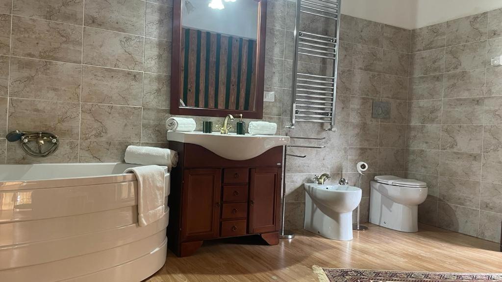 Doctor House Standard, Suites & Luxury Rooms Enna Eksteriør bilde
