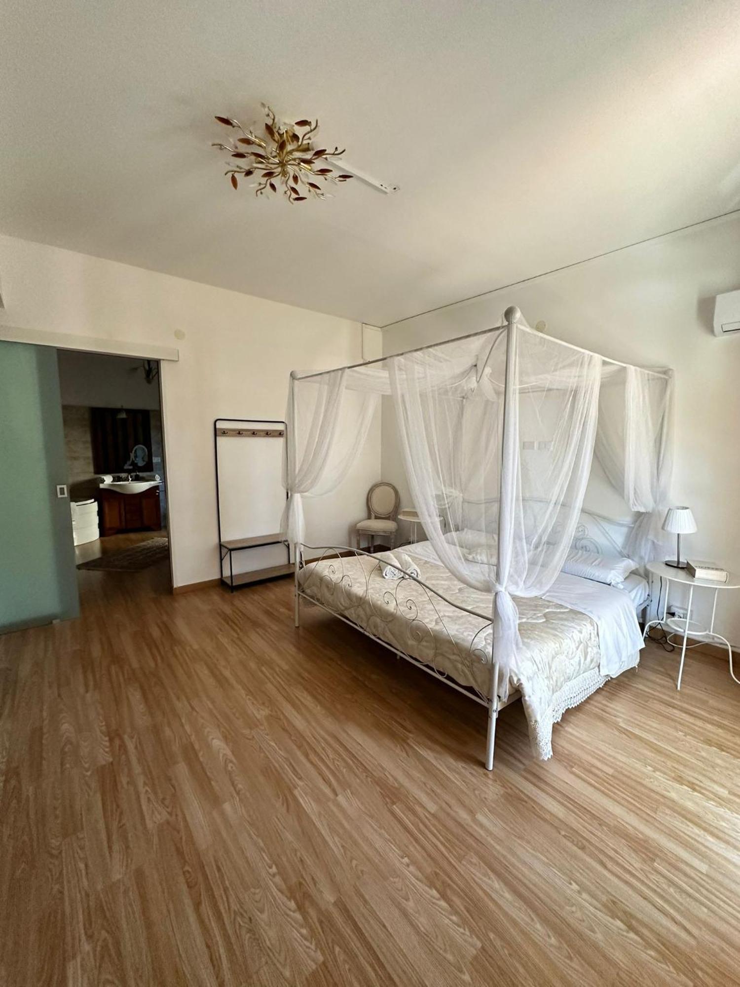 Doctor House Standard, Suites & Luxury Rooms Enna Eksteriør bilde