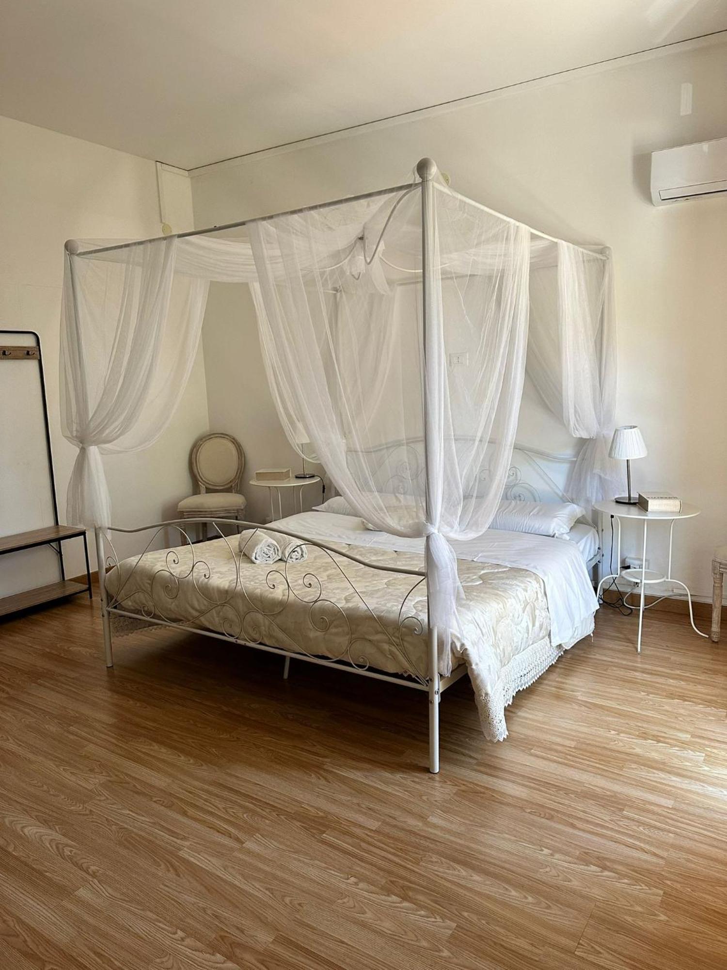 Doctor House Standard, Suites & Luxury Rooms Enna Eksteriør bilde
